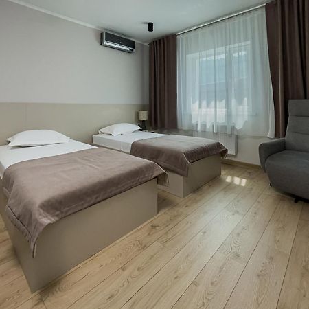 Vip Hotel Izmail Exterior photo