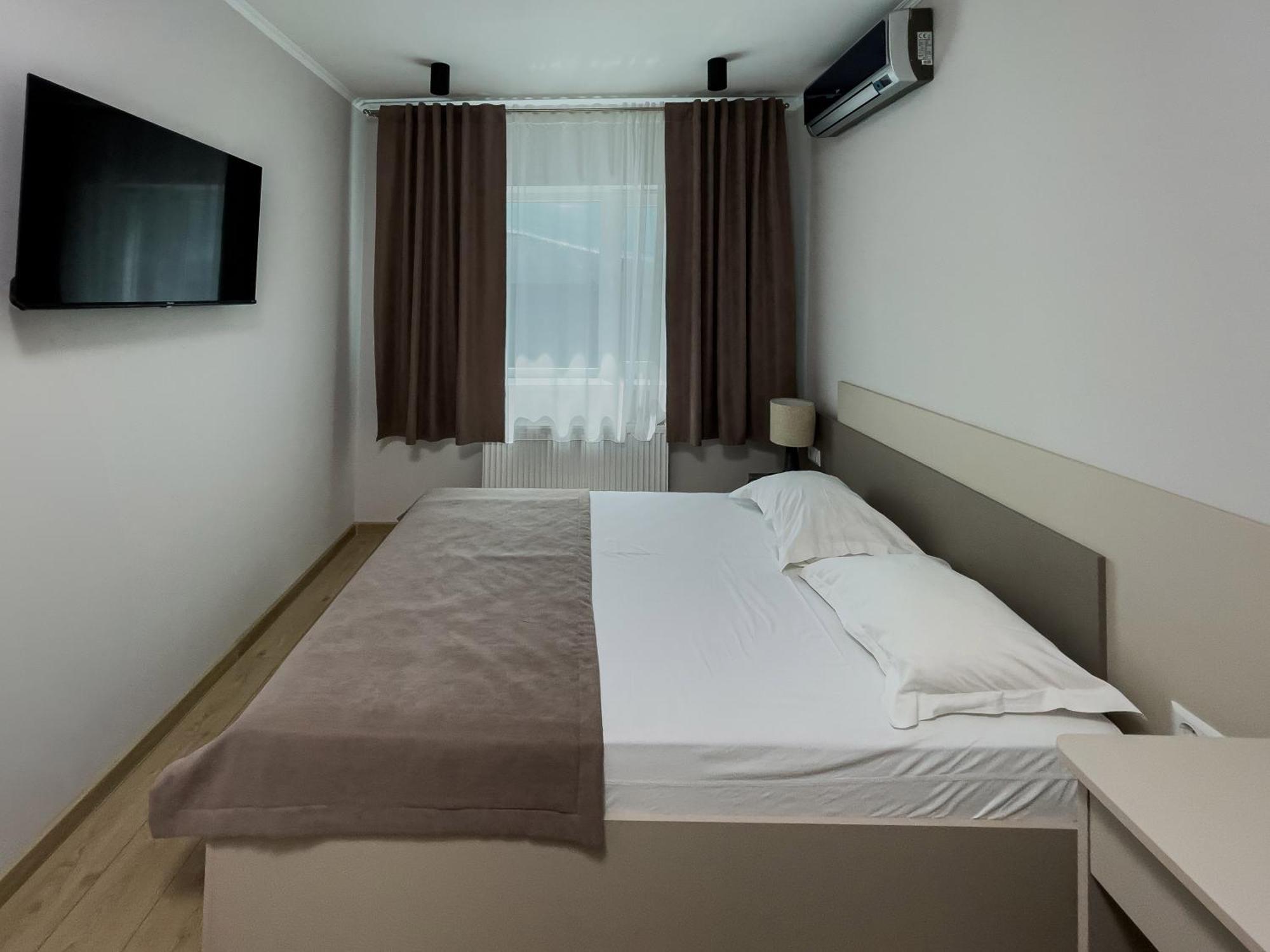 Vip Hotel Izmail Exterior photo